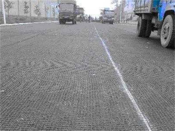 新化县双向土工格栅公路施工